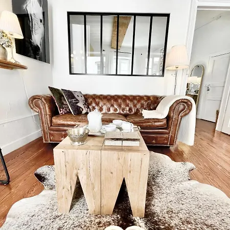 Grand Cru, Au Centre Medieval De