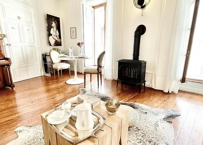 Apartment Grand Cru, Au Centre Medieval De *